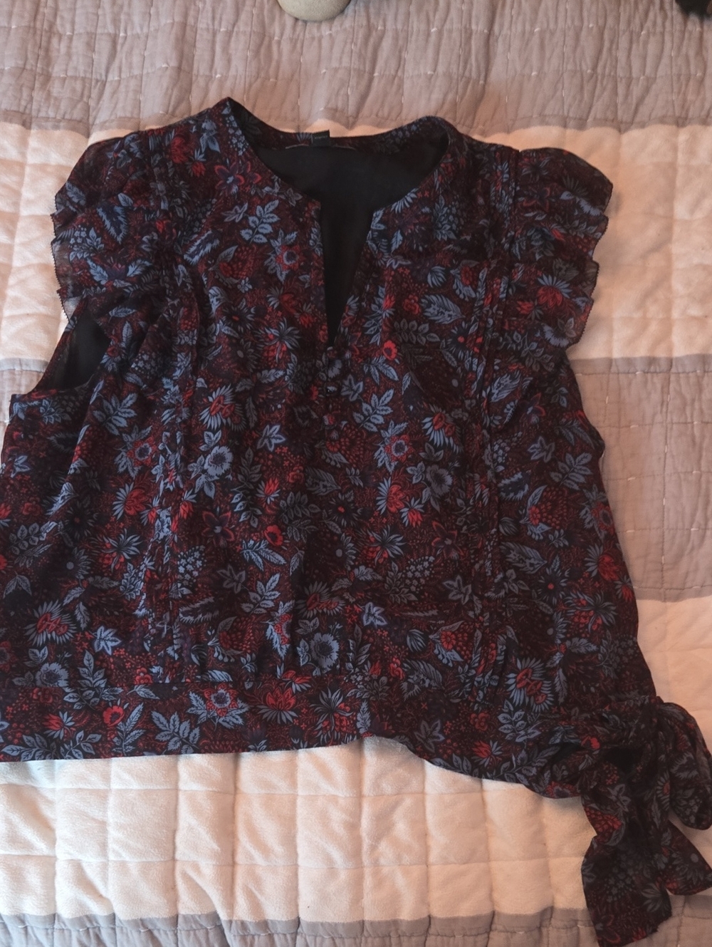 Banana Republic Navy Floral Ruffle Sleeve Blouse - Red & Light Blue Print